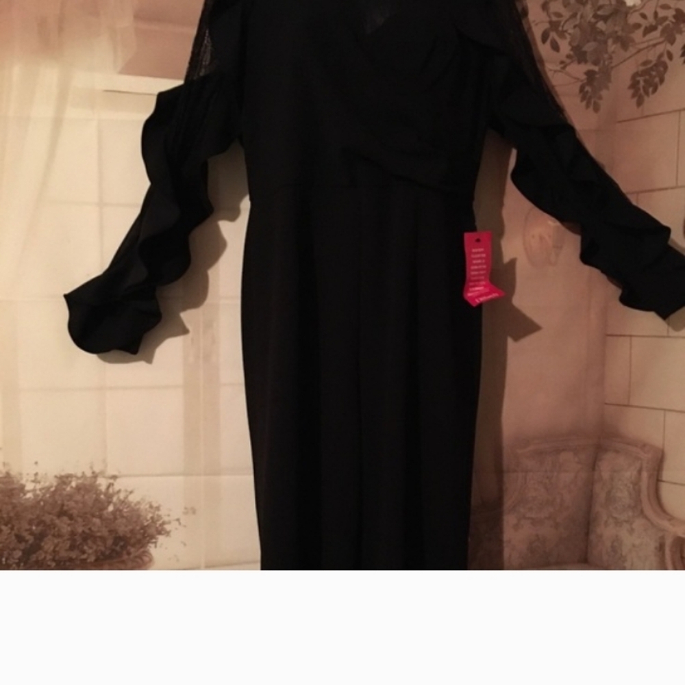 Nwot Elegant Black Lace Versatile Rouched JUMPSUIT - Picture 16 of 16